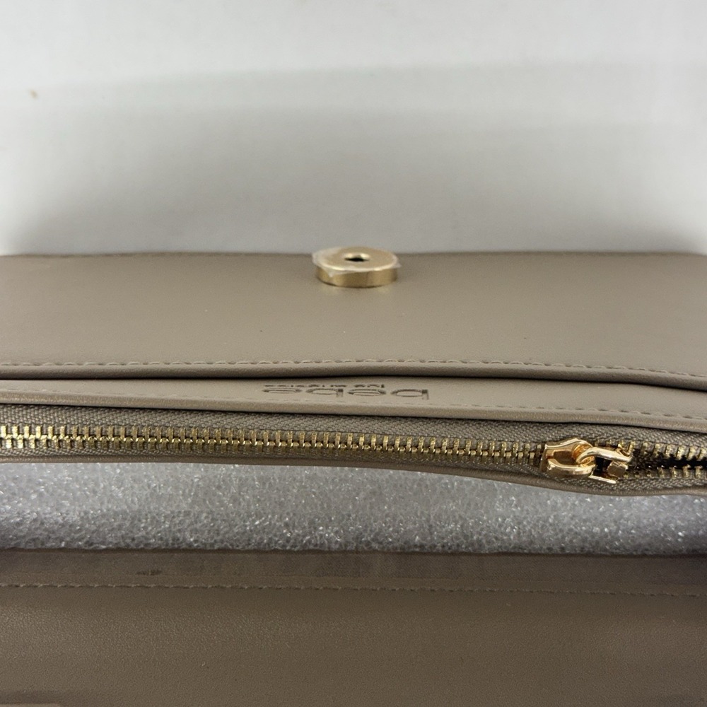 BeBe Los Angeles Sophia Crossbody Small Taupe‎ Quilted Bag Purse Chain Strap NEW - Picture 7 of 9